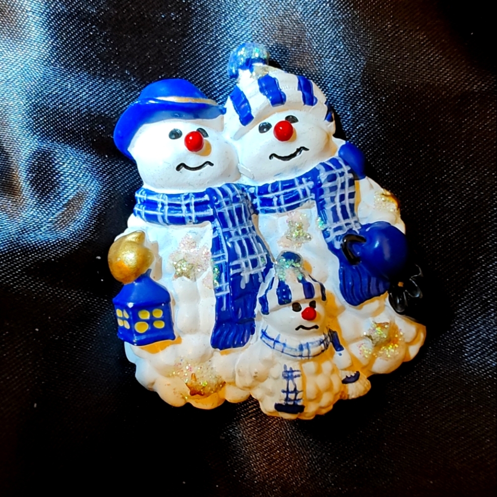 Vintage Festive Snowman Blue And White Family Brooch